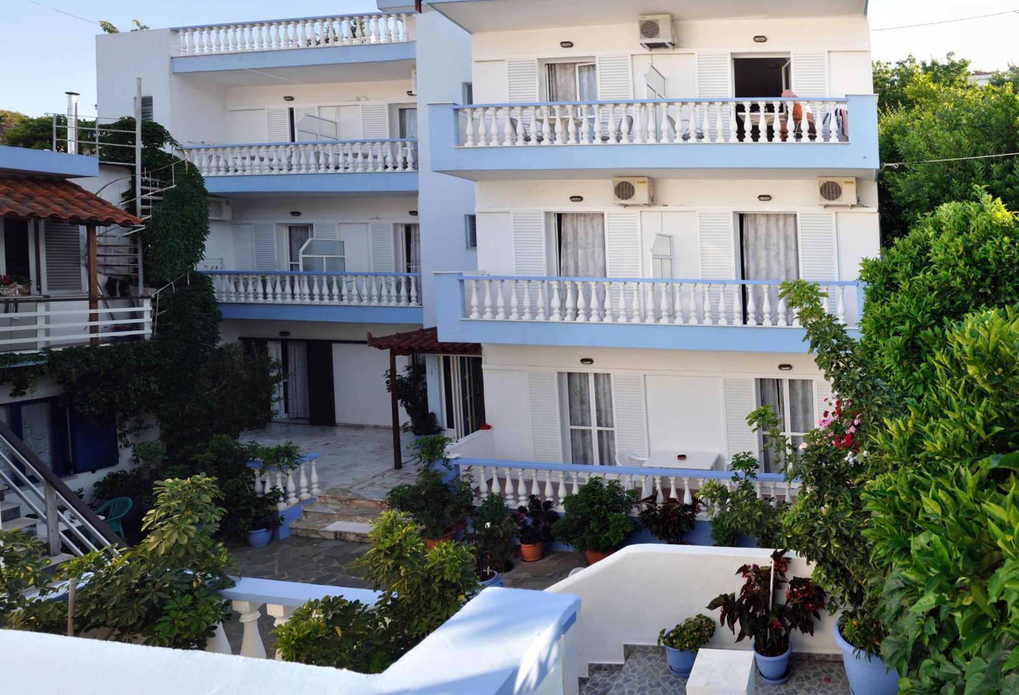 Ilias Studios - Rooms Патитири Экстерьер фото